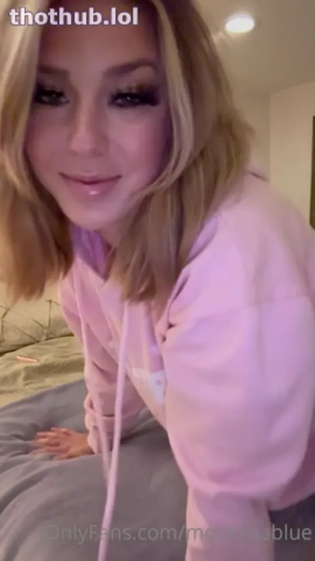 Montana blue pillow hump and moan