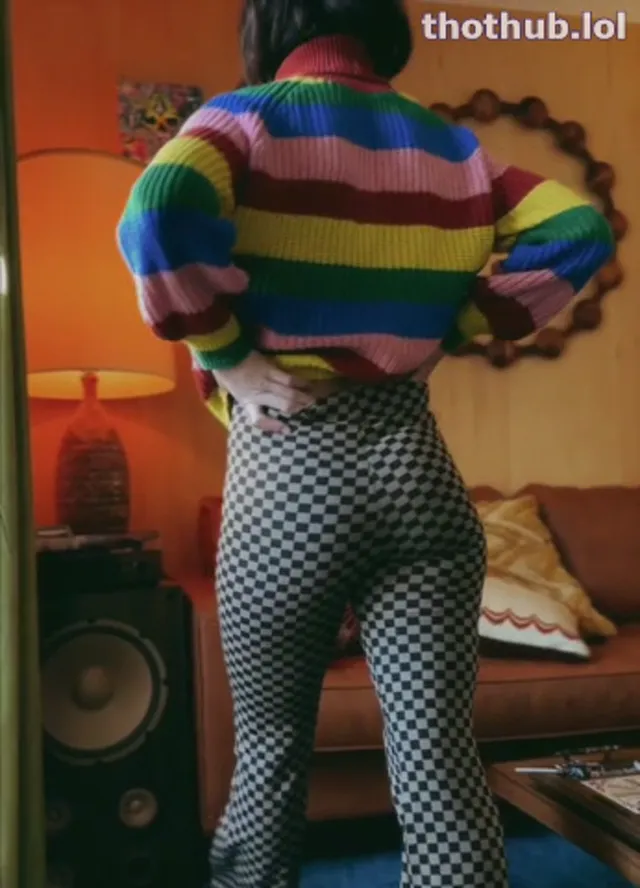 Rachel Cook Coloured Sweater – Yellow Lingerie Retro