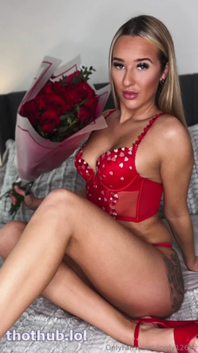 Jordy British uk babe PoV solo