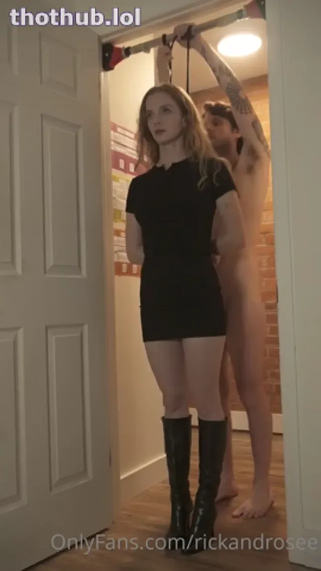 Rickandrosee tied in doorway