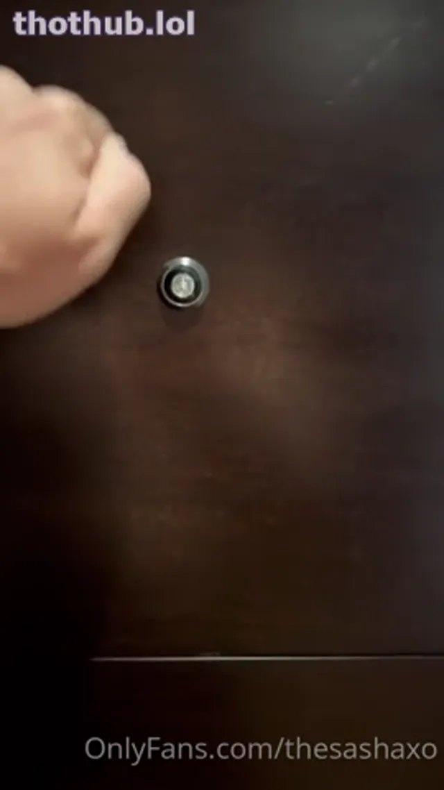 Sharnaxo Beckman Gets Fucked By House Buyer