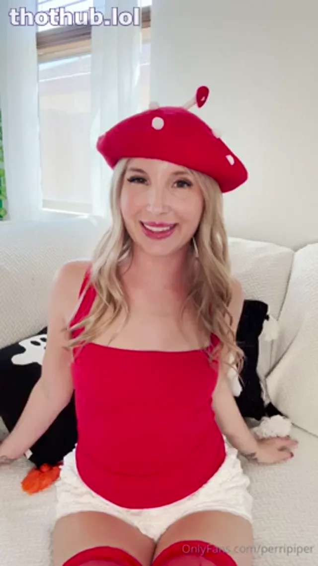 Piper Perri – Mushroom Girl Anal Solo