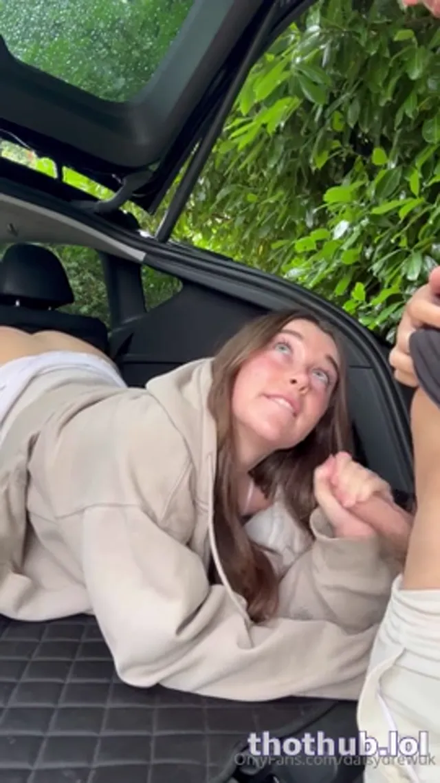 Daisydrewuk car suck and fuck