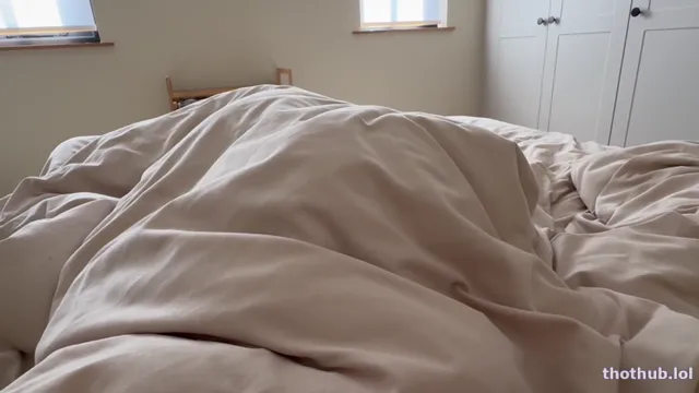 Sarah Gallons Under the Covers BJ