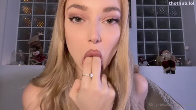 Rianna beautiful blonde dildo riding + fucking solo