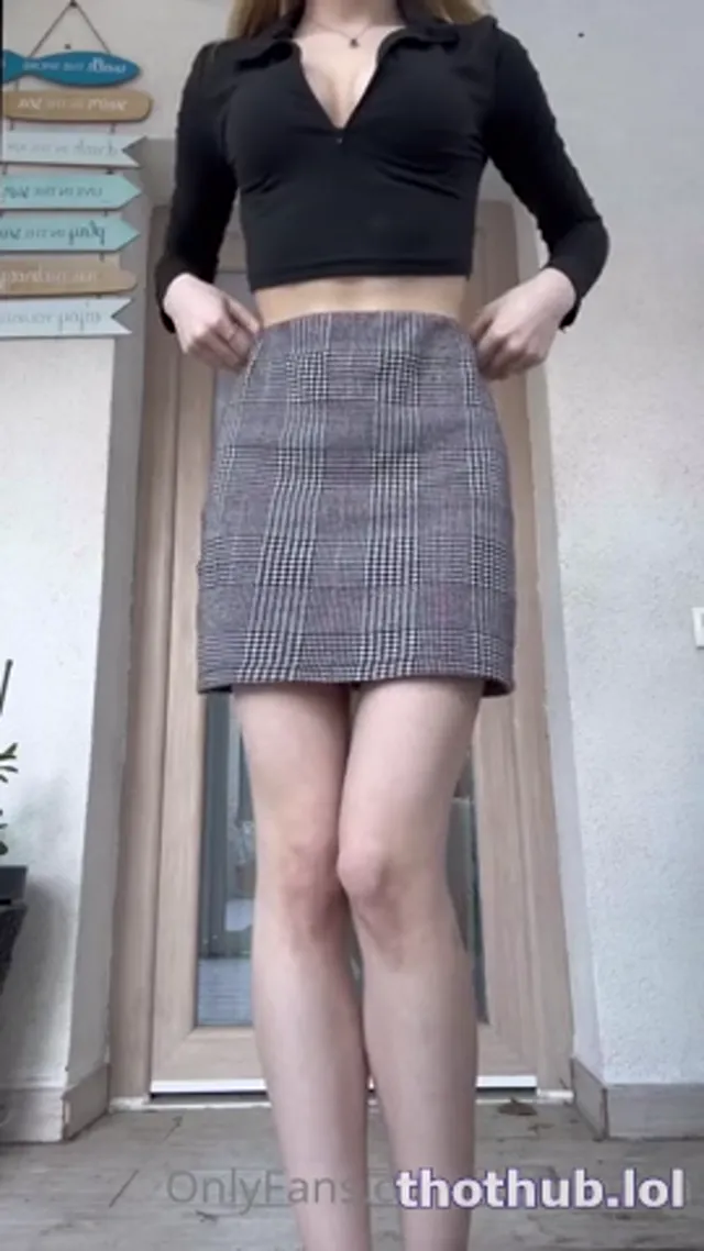 Rianna sexy blonde pussy play in skirt on balcony