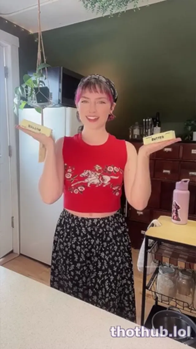 Adorable Amy