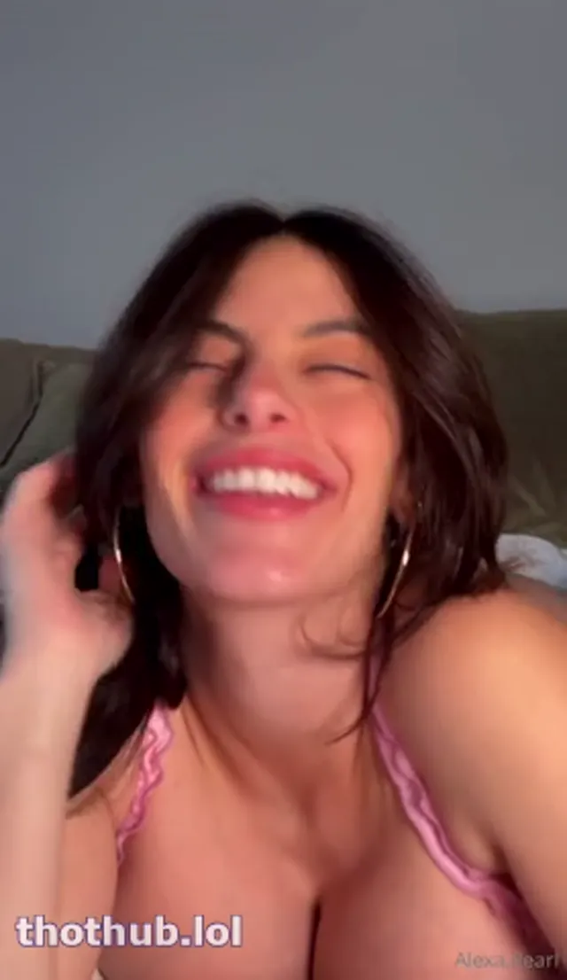 Miss Alexa Pearl