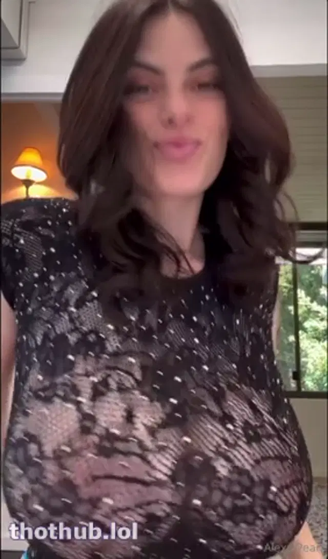 Miss Alexa Pearl