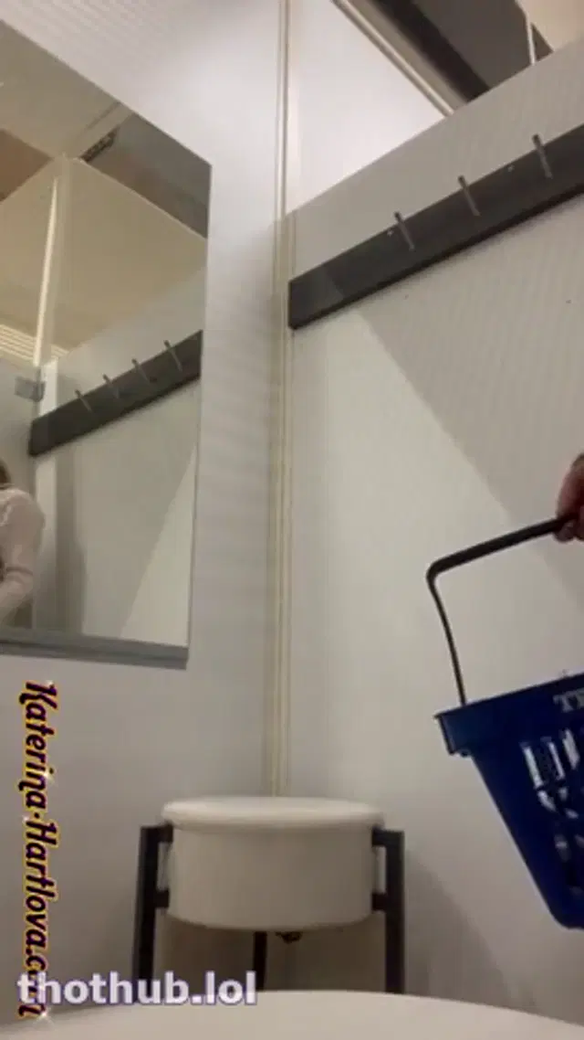 Katerina Hartlova Masturbates in Fitting Room in the Biggest Mall in Prague