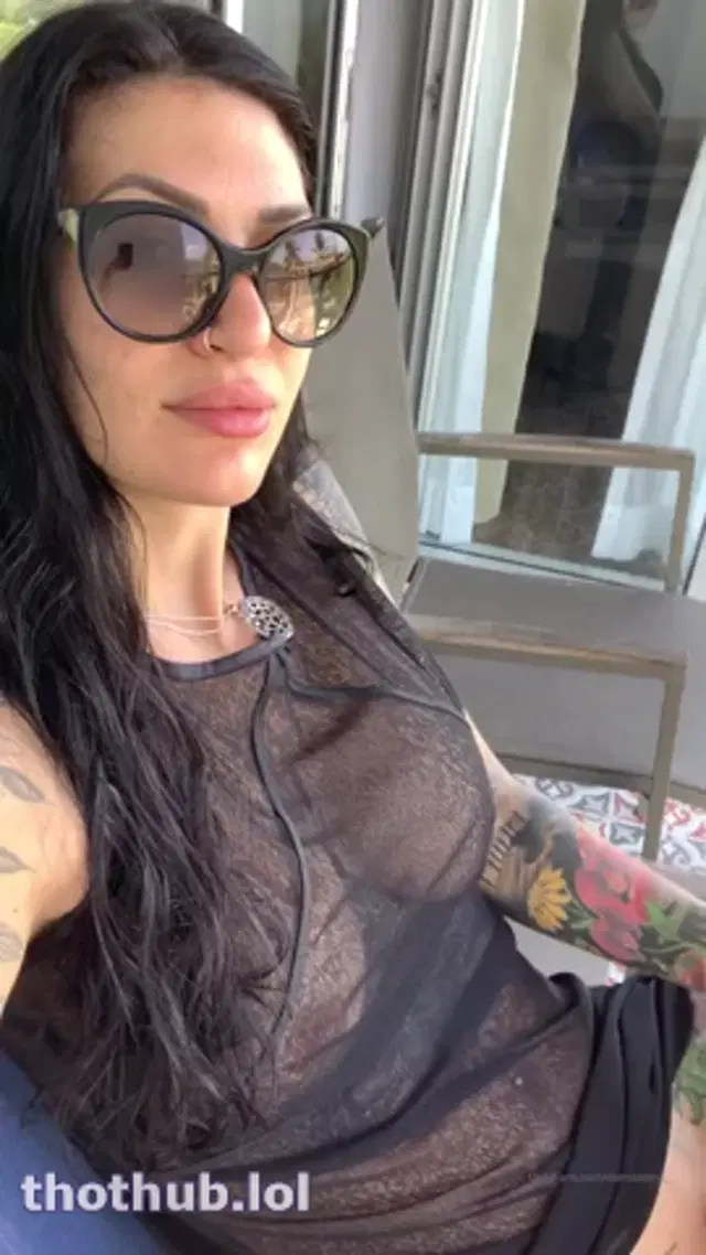 Damazonia And Natlie Mars  – Public Pussy Worship