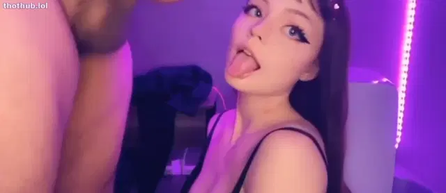 Strawbeariemilk Blowjob Video
