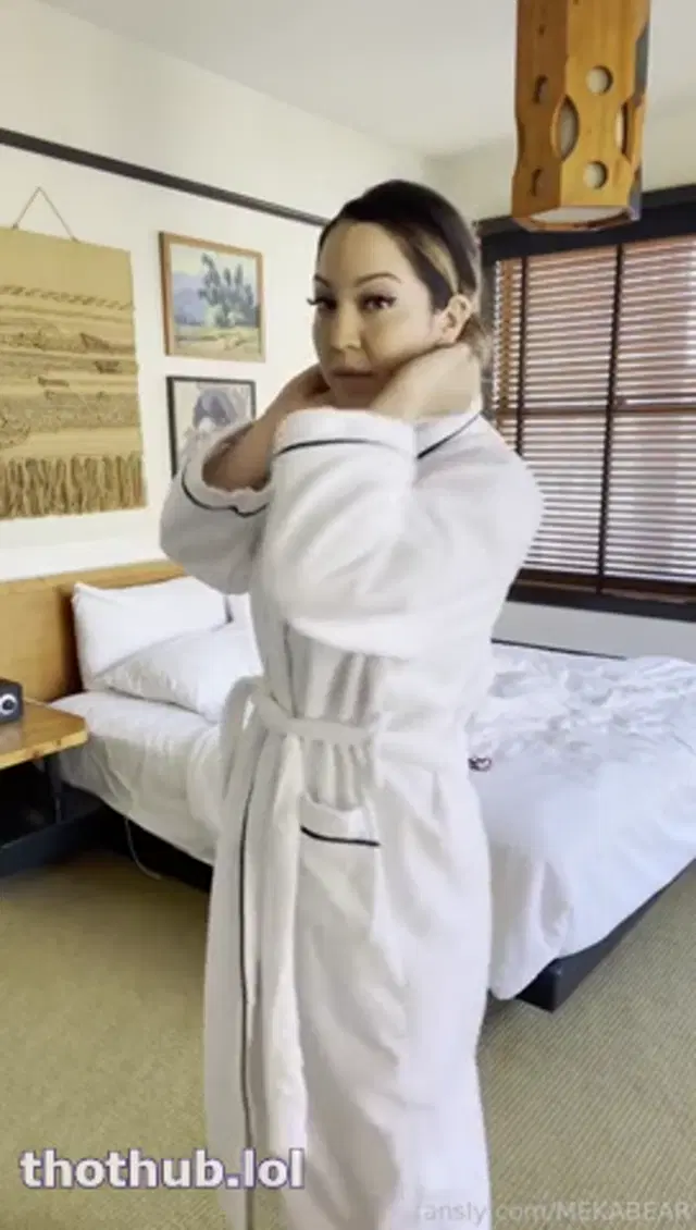 Meka Nude Bathrobe Tease
