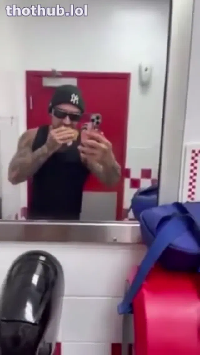 Nala Fitness fucked in five guys