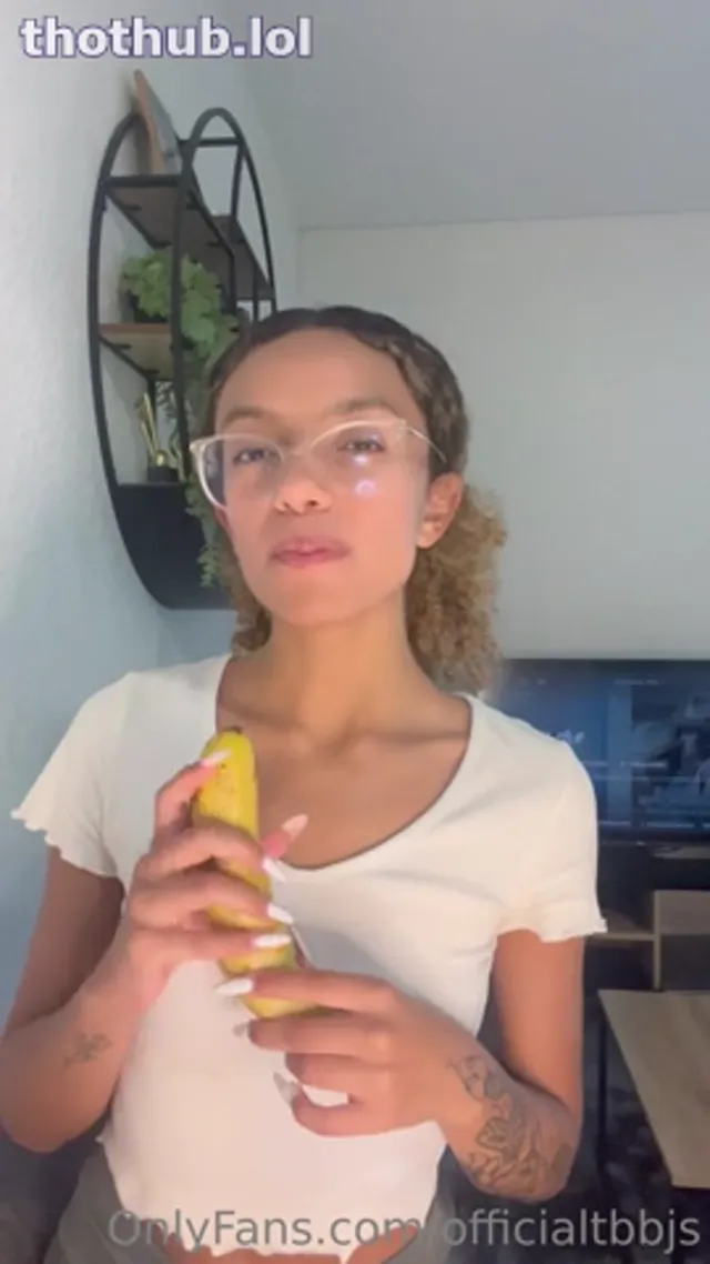 GoldenCurls blowjob