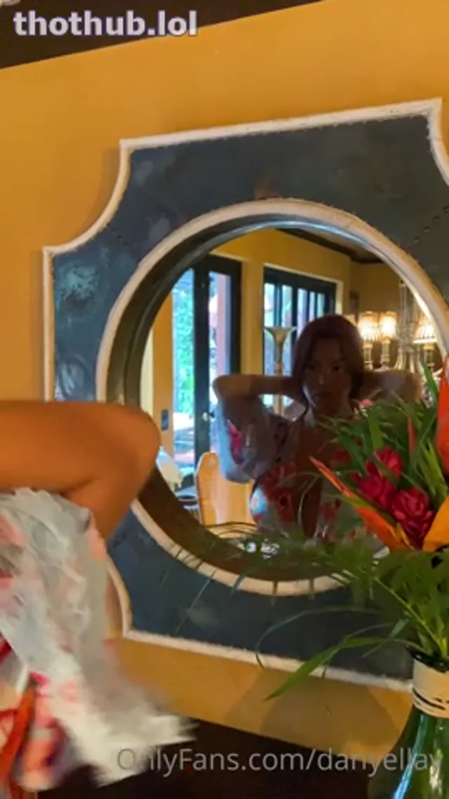 Danielley Ayalaa Massive Tits in Mirror