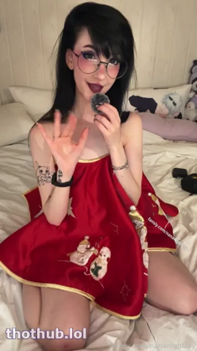 Nananightray Nip Slip