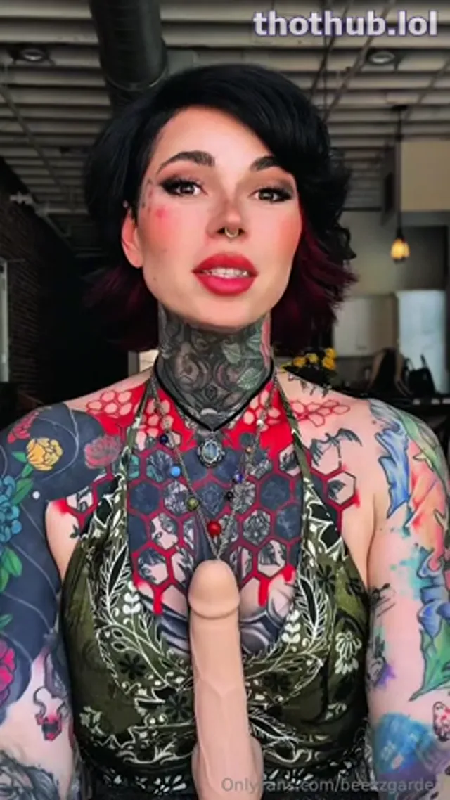 BeezzGarden Tittyfuck Dirty Talk