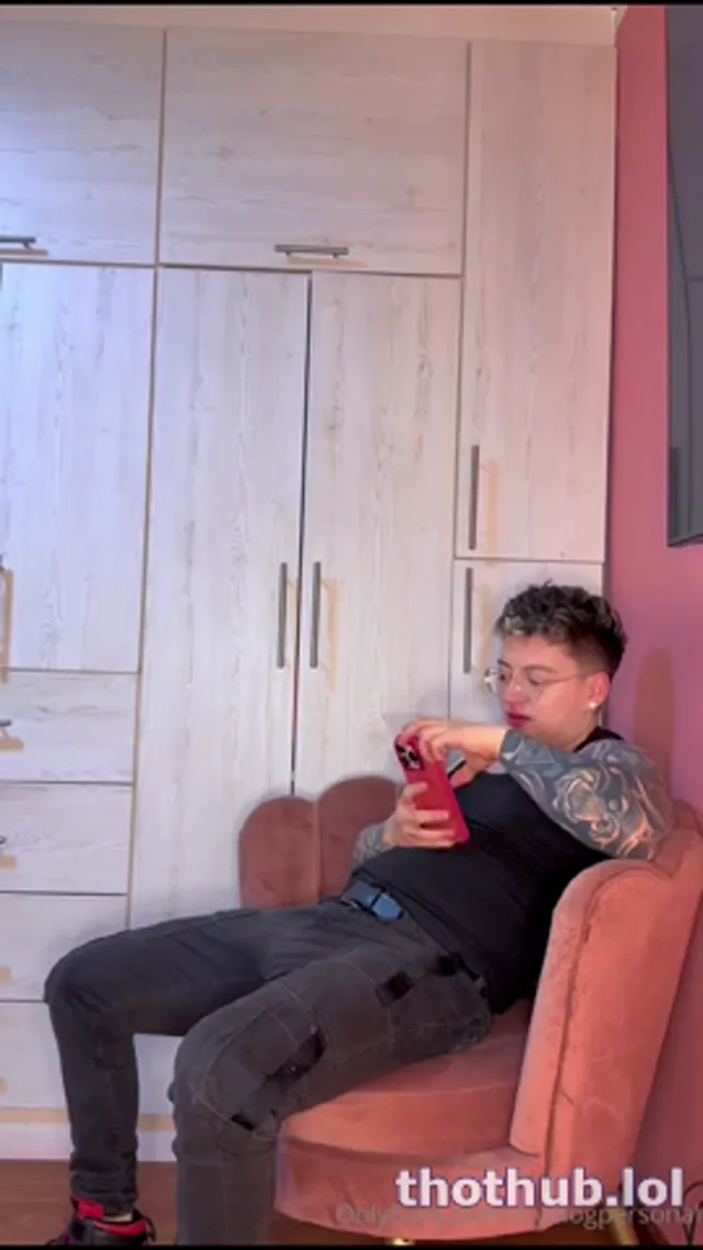 M.B.P OF – New Chair Fuck