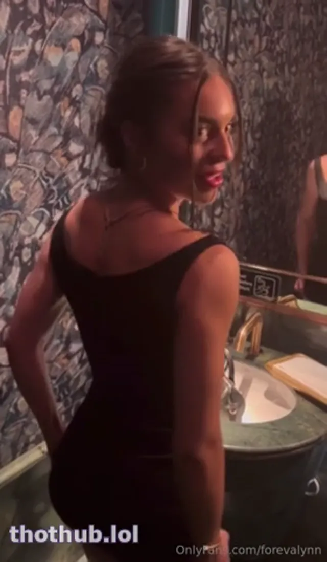 Stepsis_lily nailed in public toilet