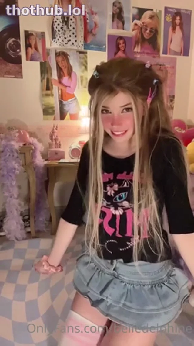 Belle Delphine Bedroom Karaoke