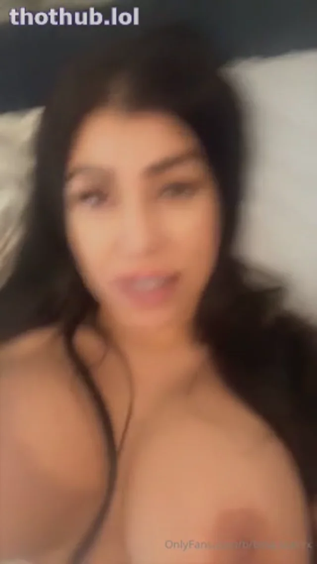 Briana Lee sucking an uncircumcised dildo