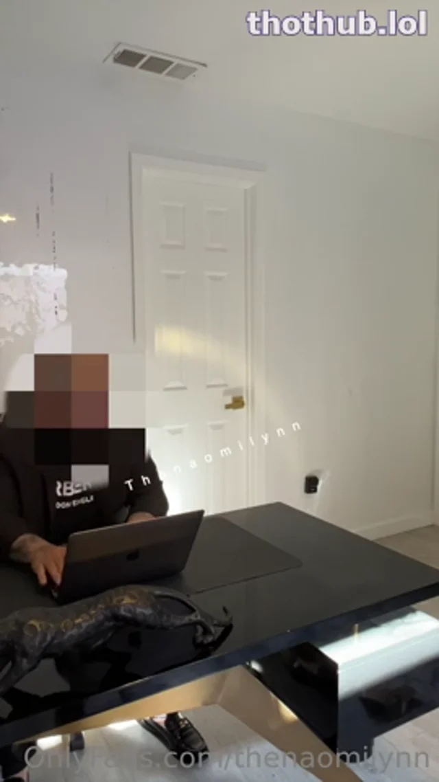 BaristaJazX and Thenaomilynn Office Sex