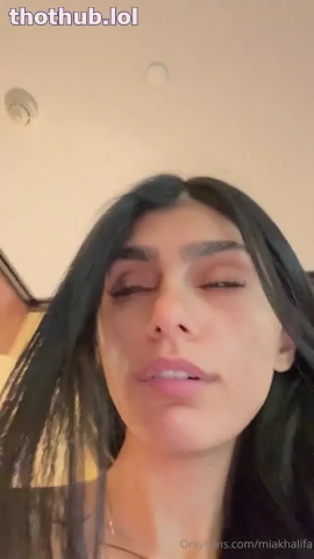 Mia Khalifa Pussy Slip PPV
