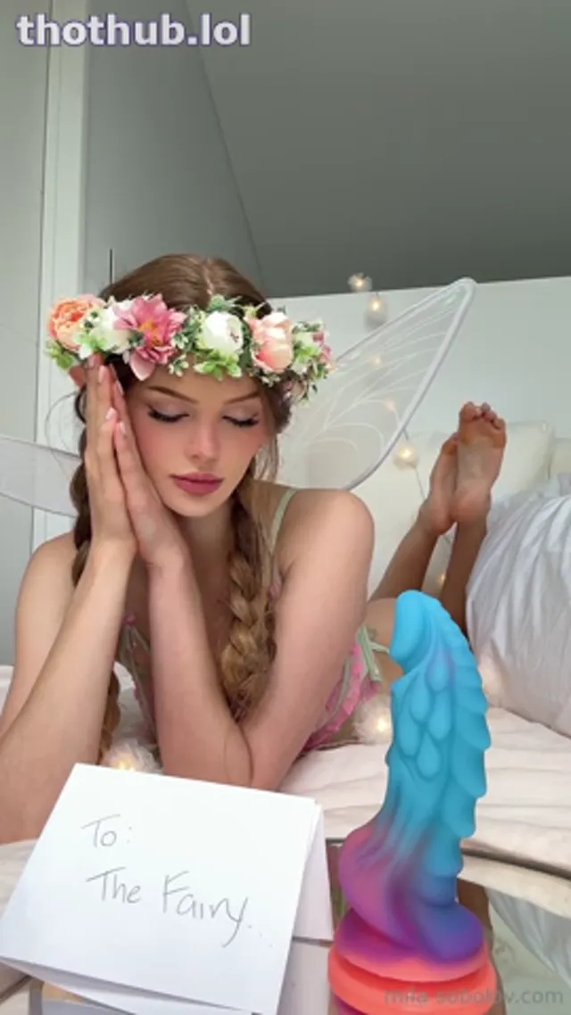 Mila Sobolov as fairy rides tentacle dildo