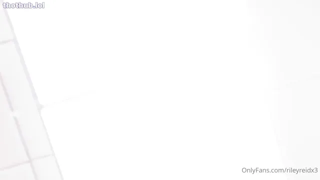 R.R OF – Naughty & Messy In The Bathroom