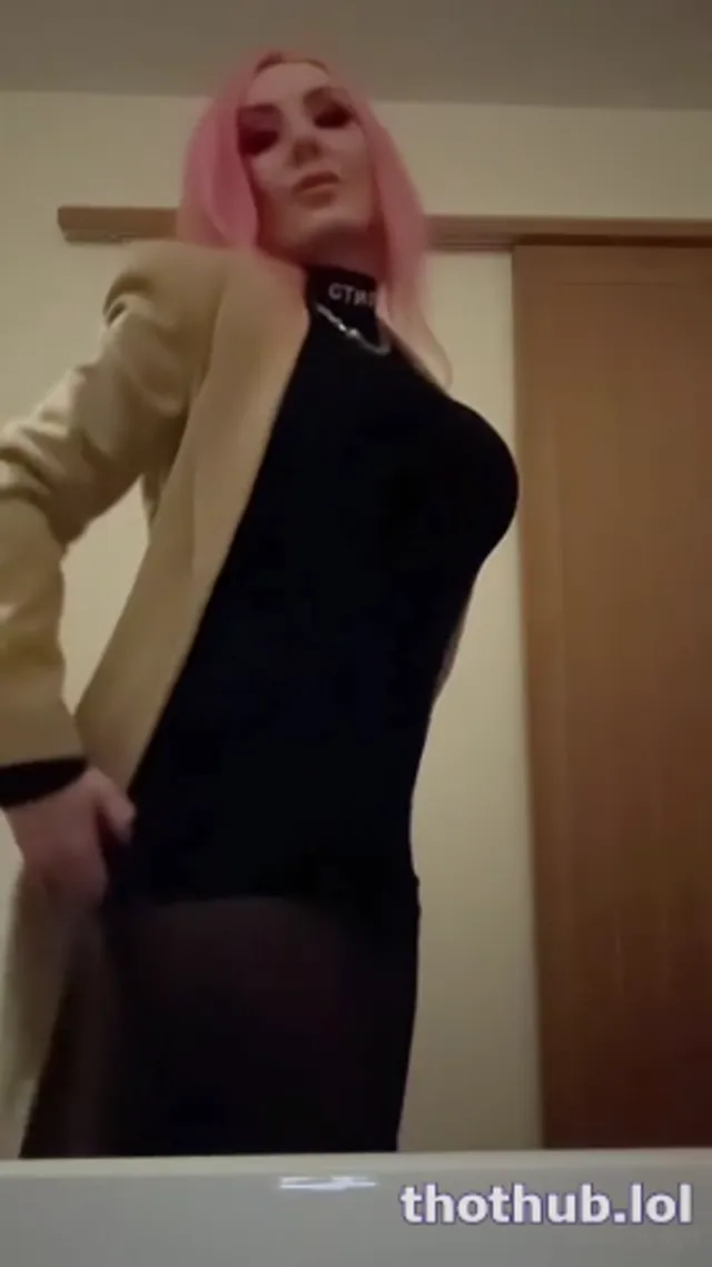 Jessica Nigri new of vid No panties just pantyhose