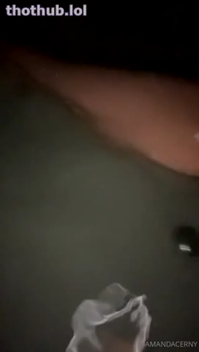 AMANDA CERNY – BATH TIME