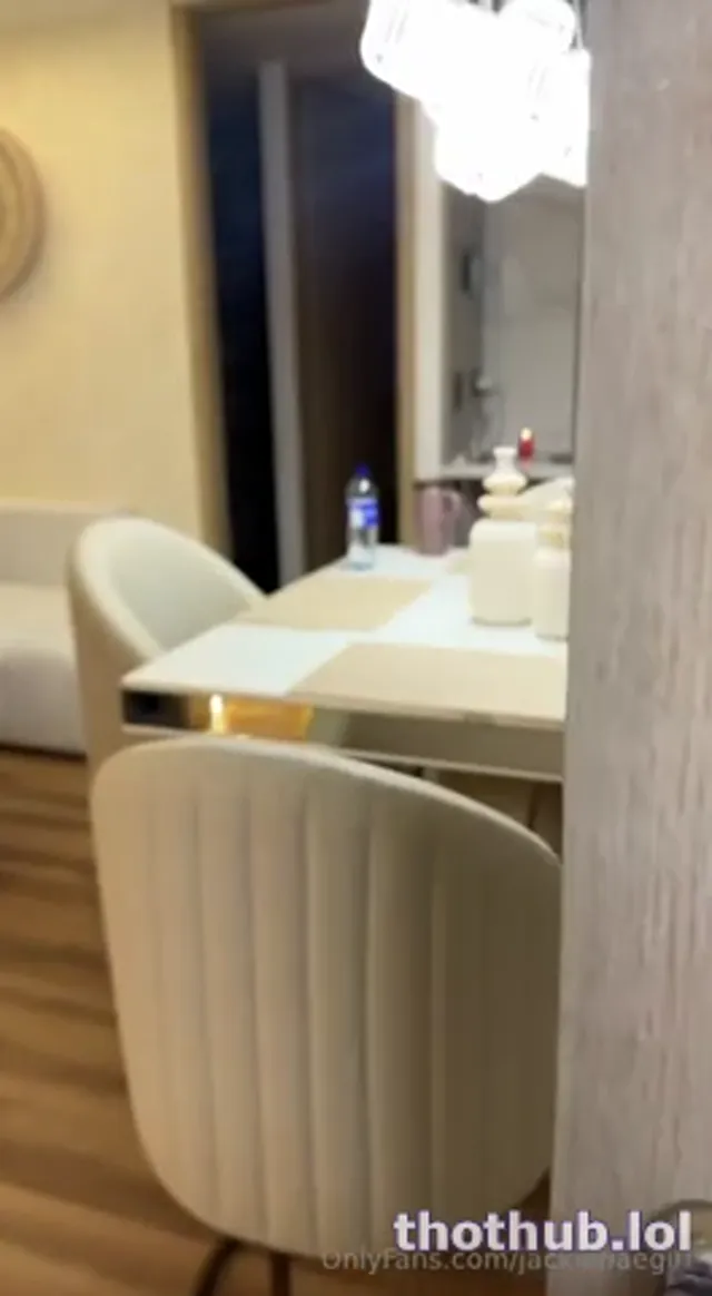 JackieBabiGirl – Quickie Sex On The Couch