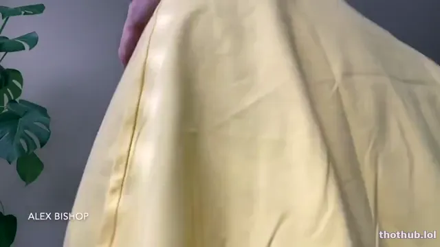Alex bishop dessert under aunts skirt