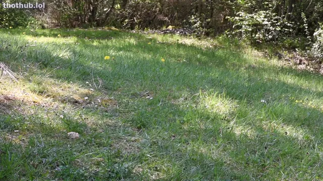 Melody Clark – Self pleasure outdoor