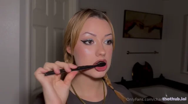 Chamberofluxure: Brush