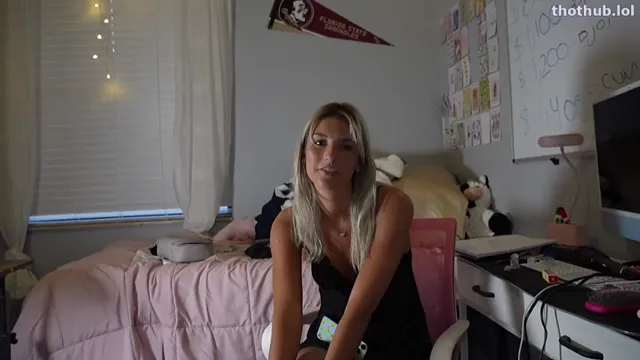 Ambie bambii – College Slut Cheats on Her BF… Then Answers His Call Mid-Fuck