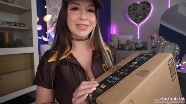 Heatherbby delivery gril handles your big package
