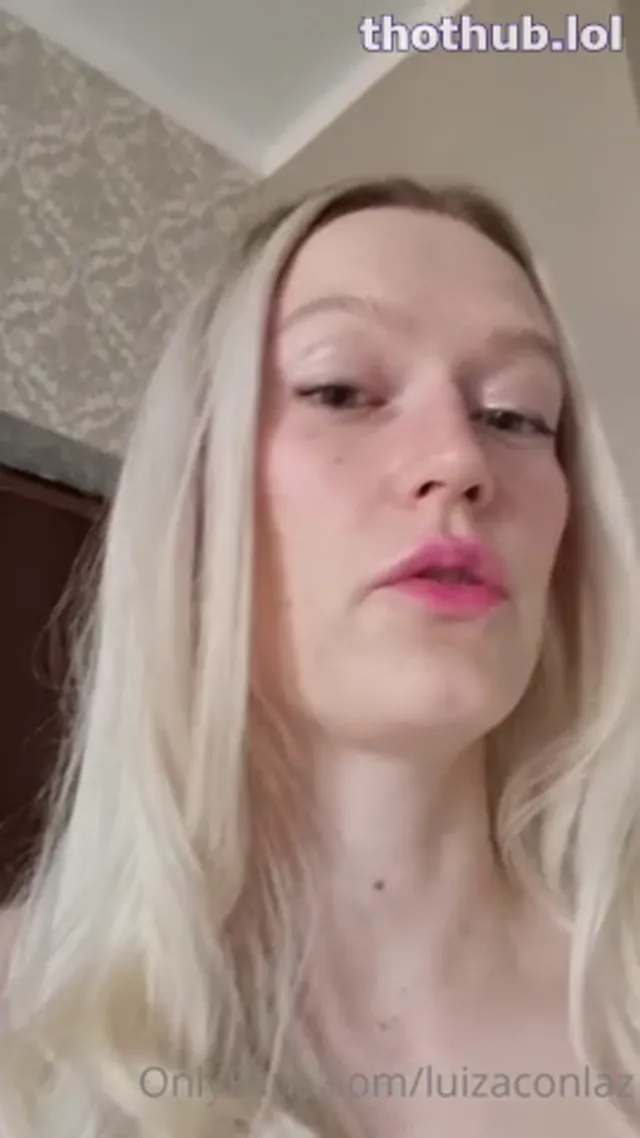 Luizaconlaz aka Daphnelu