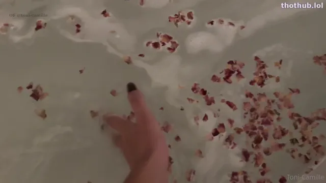 Toni bath squirt