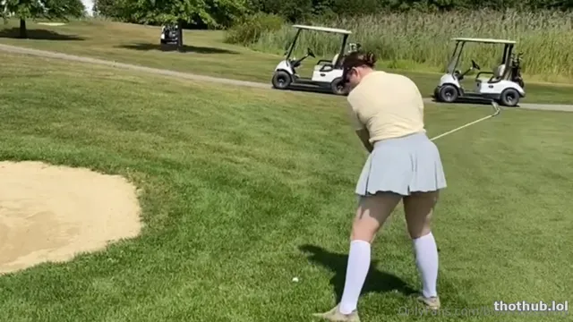 Blowkissbunny Sexy golfing girl rides huge cock