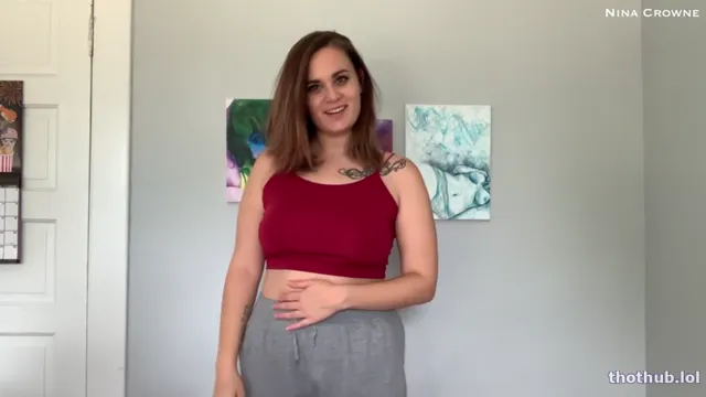 Nina Crowne – Mummy Tries on Lingerie for you