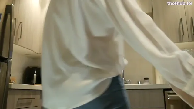 Ashley Alban –  step mom teaches you how to jerk it