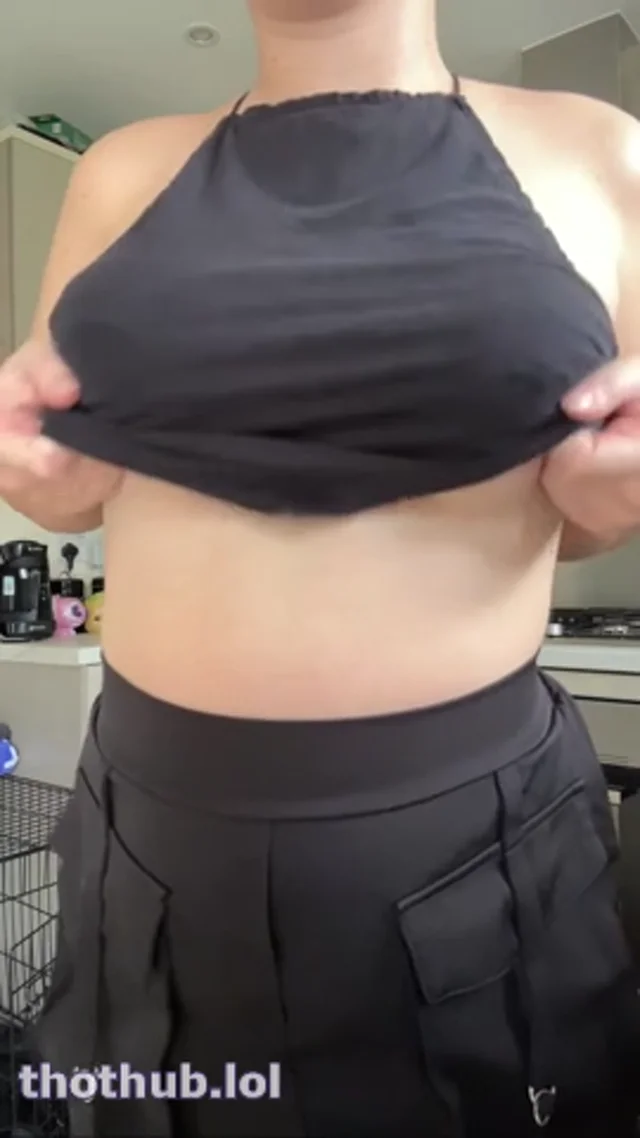 Nyyxxii – Boob drop