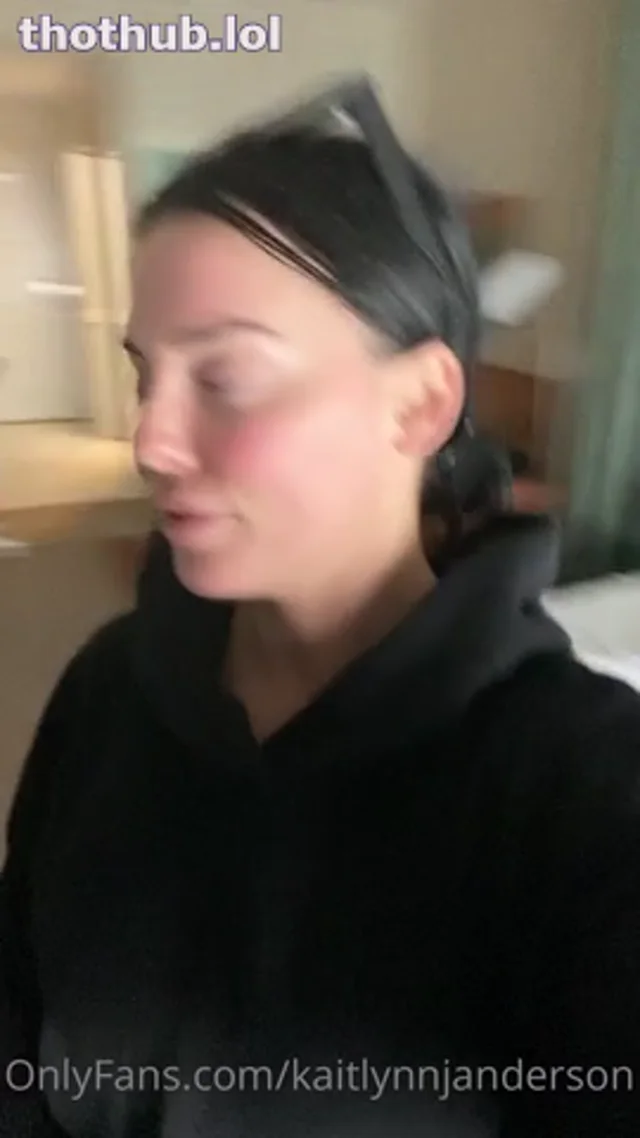 Kaitnlynn anderson post-gym shower tease