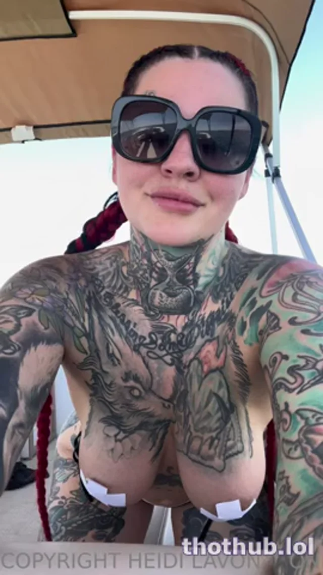 Heidi Lavon Naked On Private Boat PPV