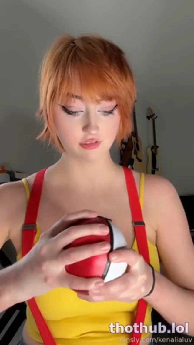 Kenalialuv – Misty’s 18! and her gift is.. a toy so she fucks herself in both holes