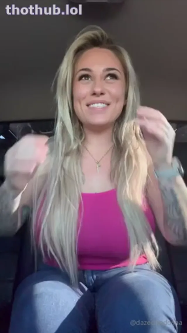 Dazedondosha thick PAWG PoV dildo solo in car