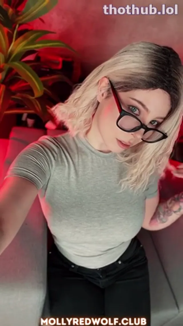 Molly Red Wolf