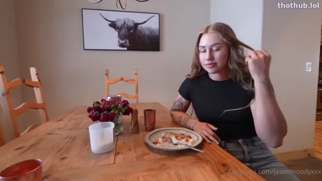 MsLunaRose Sex Tape In The Kitchen